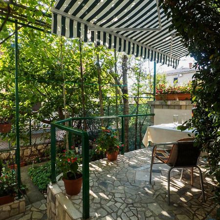 Cozy Studio With Private Terrace Barac Crikvenica Kültér fotó